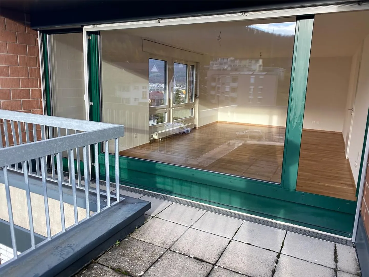 Appartement sous les combles de 1,5 pièce avec vue magnifique - Photo 7 sur 9