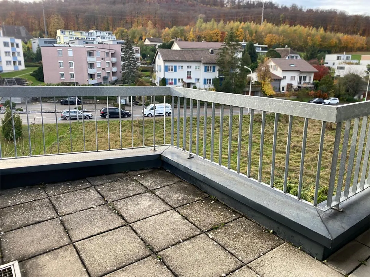 Appartement sous les combles de 1,5 pièce avec vue magnifique - Photo 8 sur 9
