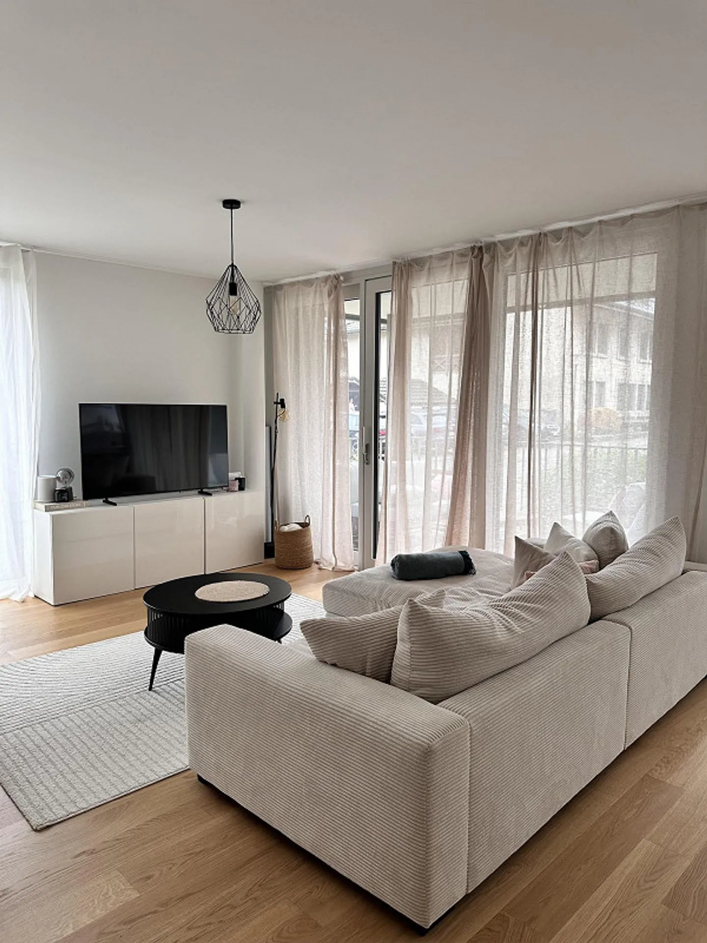 Schöne moderne 4.5-Zimmer Wohnung im Dorfkern Niederhasli - Photo 9 of 15