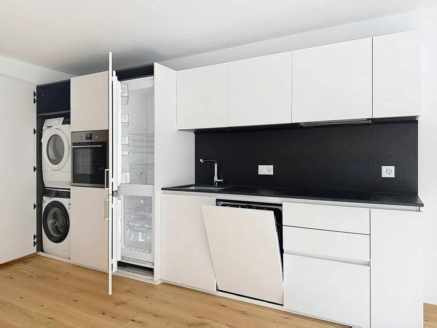 RARE PERLE! 2,5 NEUE ZIMMER IM HERZEN VON FRIBOURG - Foto 1 von 6