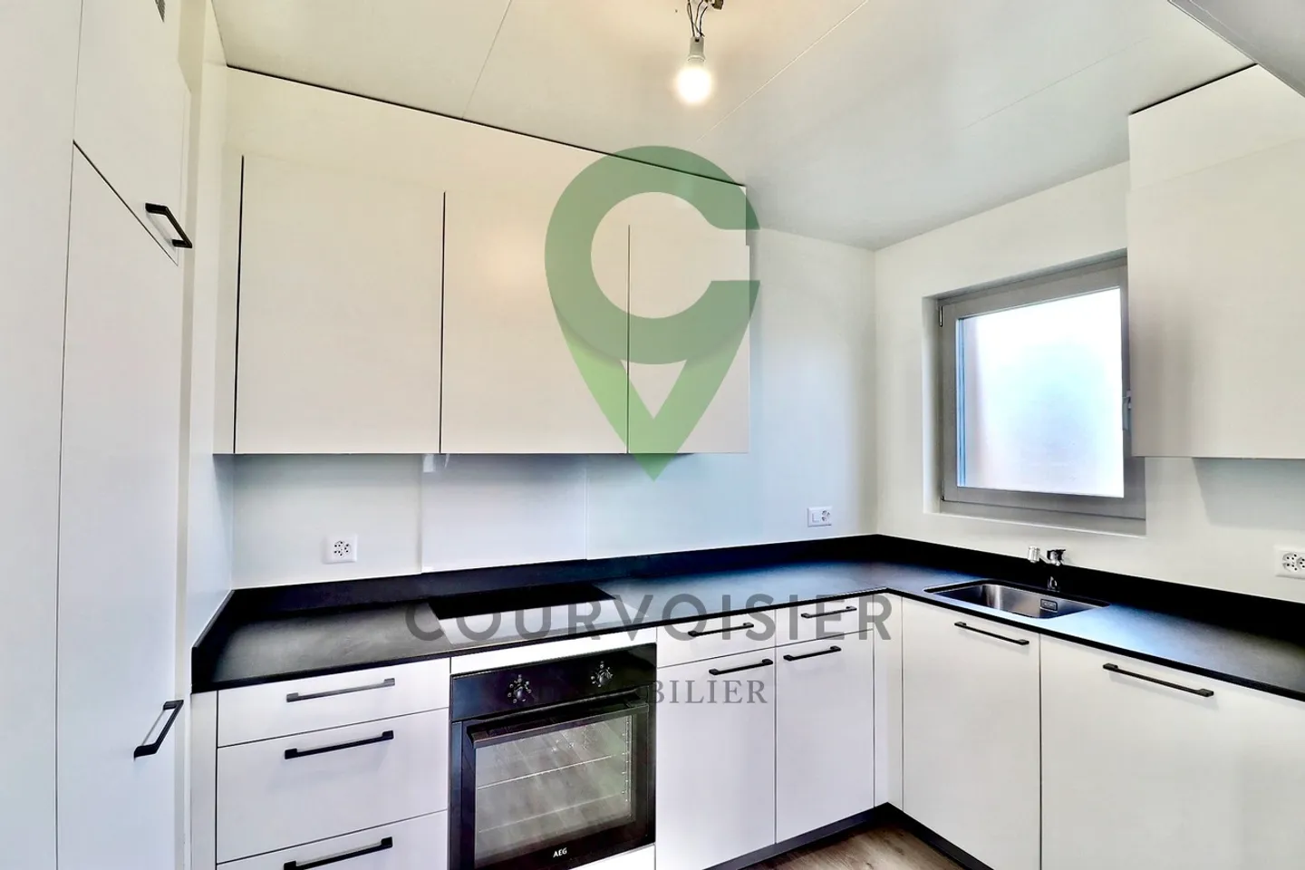 Renovierte 2,5-Zimmer-Wohnung – großartige Investitionsmöglichkeit - Foto 2 von 5