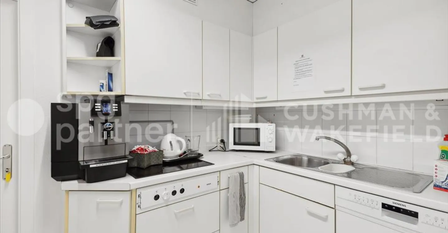 Spazio ufficio in affitto - Foto 8 di 11