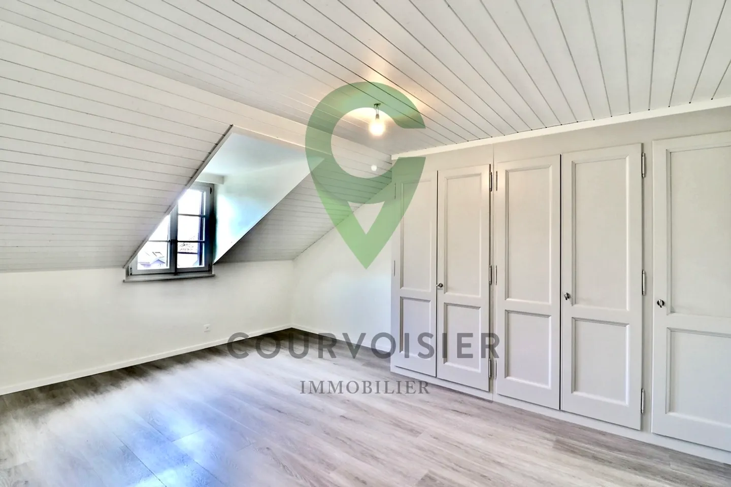 Renovierte 2,5-Zimmer-Wohnung – großartige Investitionsmöglichkeit - Foto 3 von 5