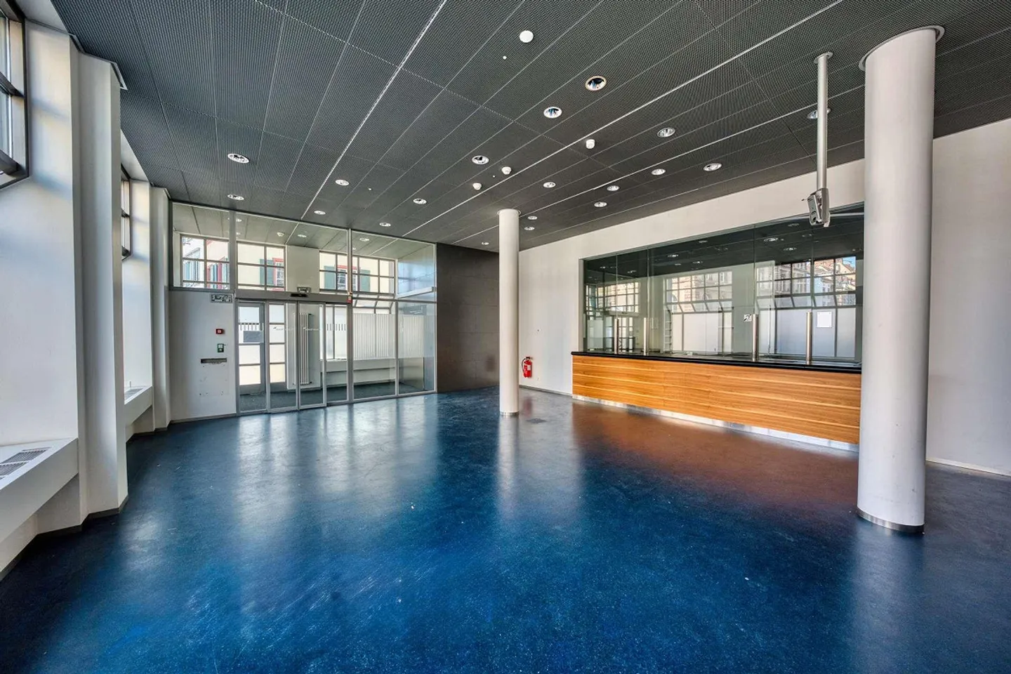 Espace de vente au centre-ville au Spalenberg - Photo 3 sur 6