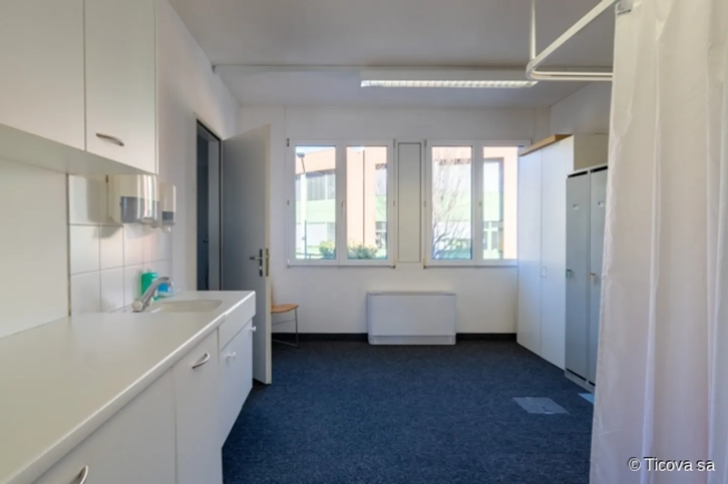 Geräumiger Offener Raum, im 2. Stock, mit angeschlossenen Büros - Foto 5 von 6