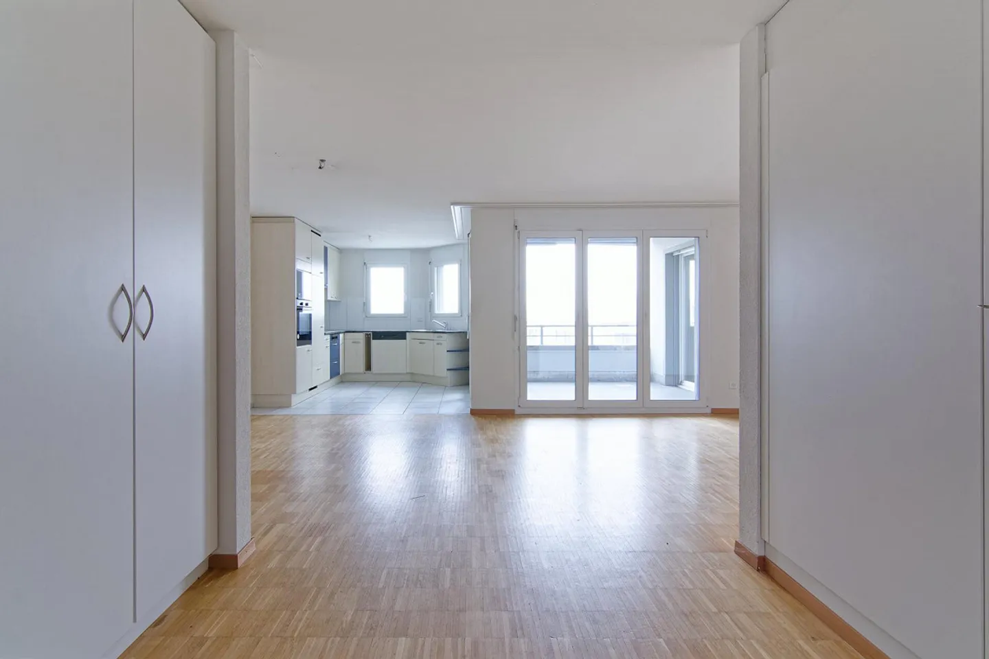 4.5-room apartment with elevator, 1st floor - Photo 16 of 42