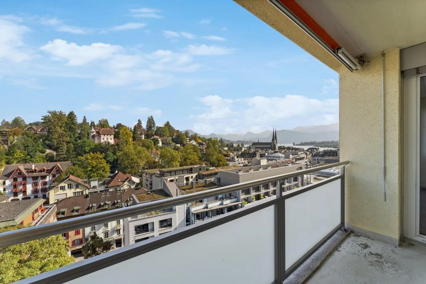 Appartamento 4,5 stanze nel cuore di Lucerna con vista panoramica - Foto 1 di 11