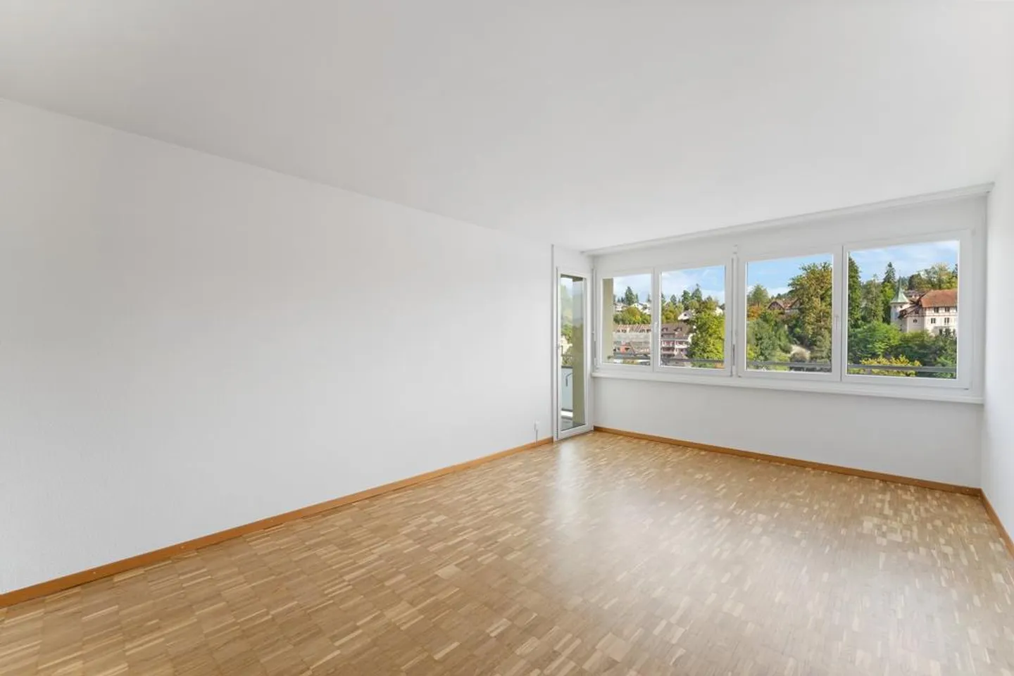 Appartamento 4,5 stanze nel cuore di Lucerna con vista panoramica - Foto 3 di 11