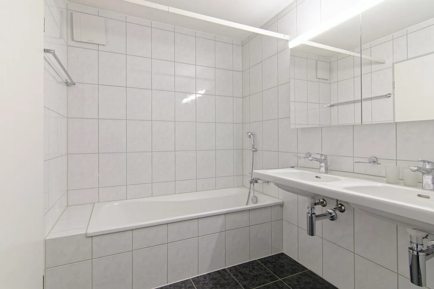 4.5-room apartment with elevator, 1st floor - Photo 34 of 42