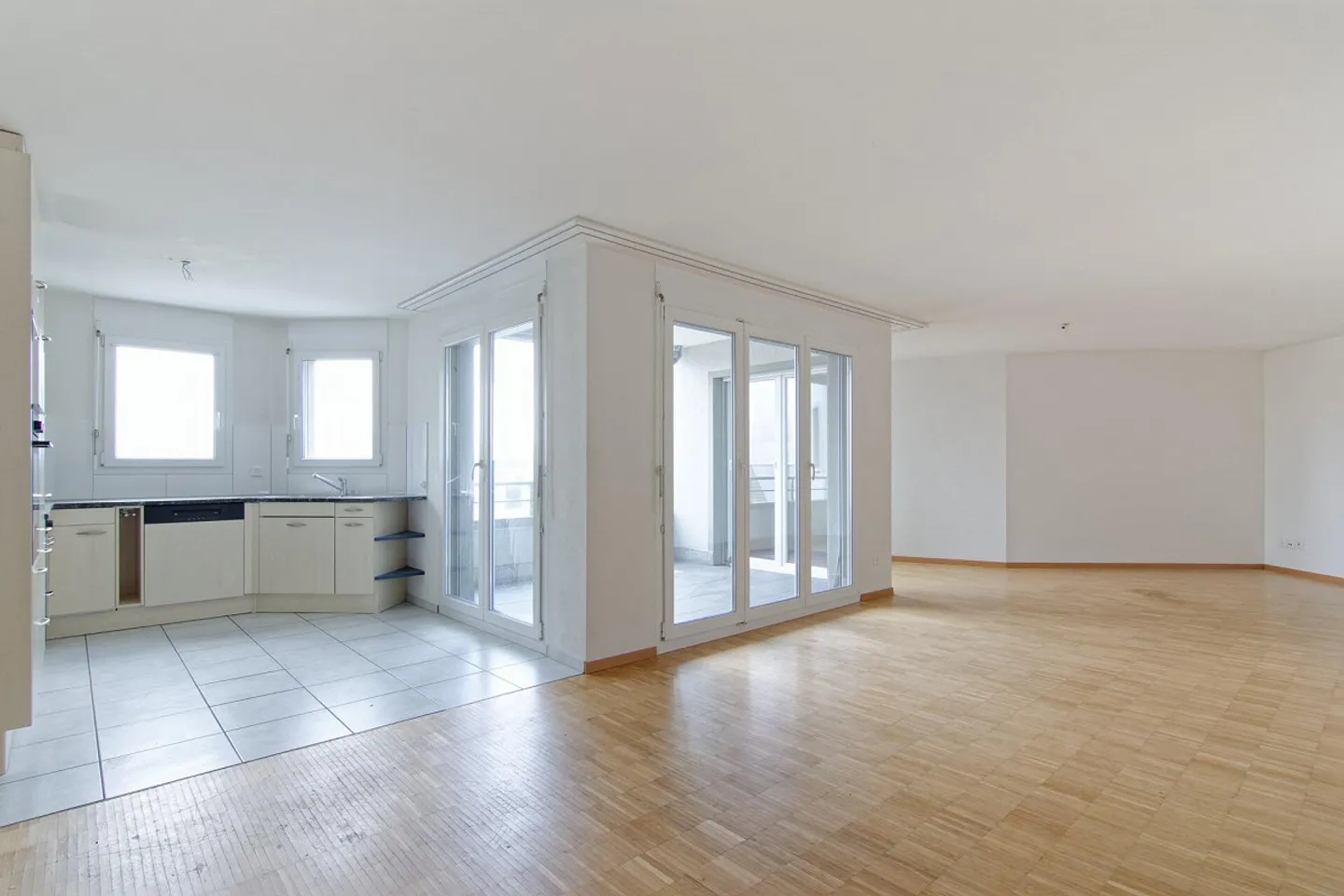 4.5-room apartment with elevator, 1st floor - Photo 40 of 42