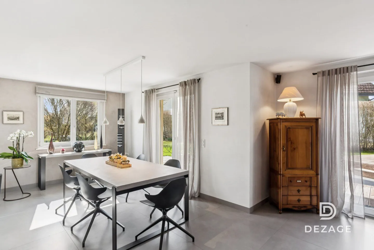 Villa familiare spaziosa alle porte di Losanna: grande giardino pianeggiante e jacuzzi a pochi passi dall'EHL! - Foto 2 di 13