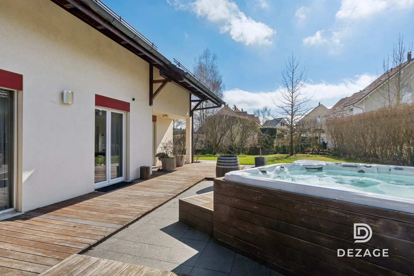 Villa familiare spaziosa alle porte di Losanna: grande giardino pianeggiante e jacuzzi a pochi passi dall'EHL! - Foto 4 di 13