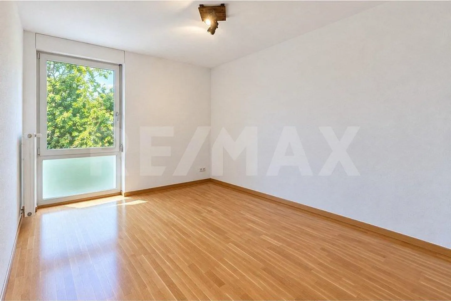 Vivere in tranquillità, vivere in centro: Il tuo appartamento di 3½ stanze a Riehen - Foto 9 di 13