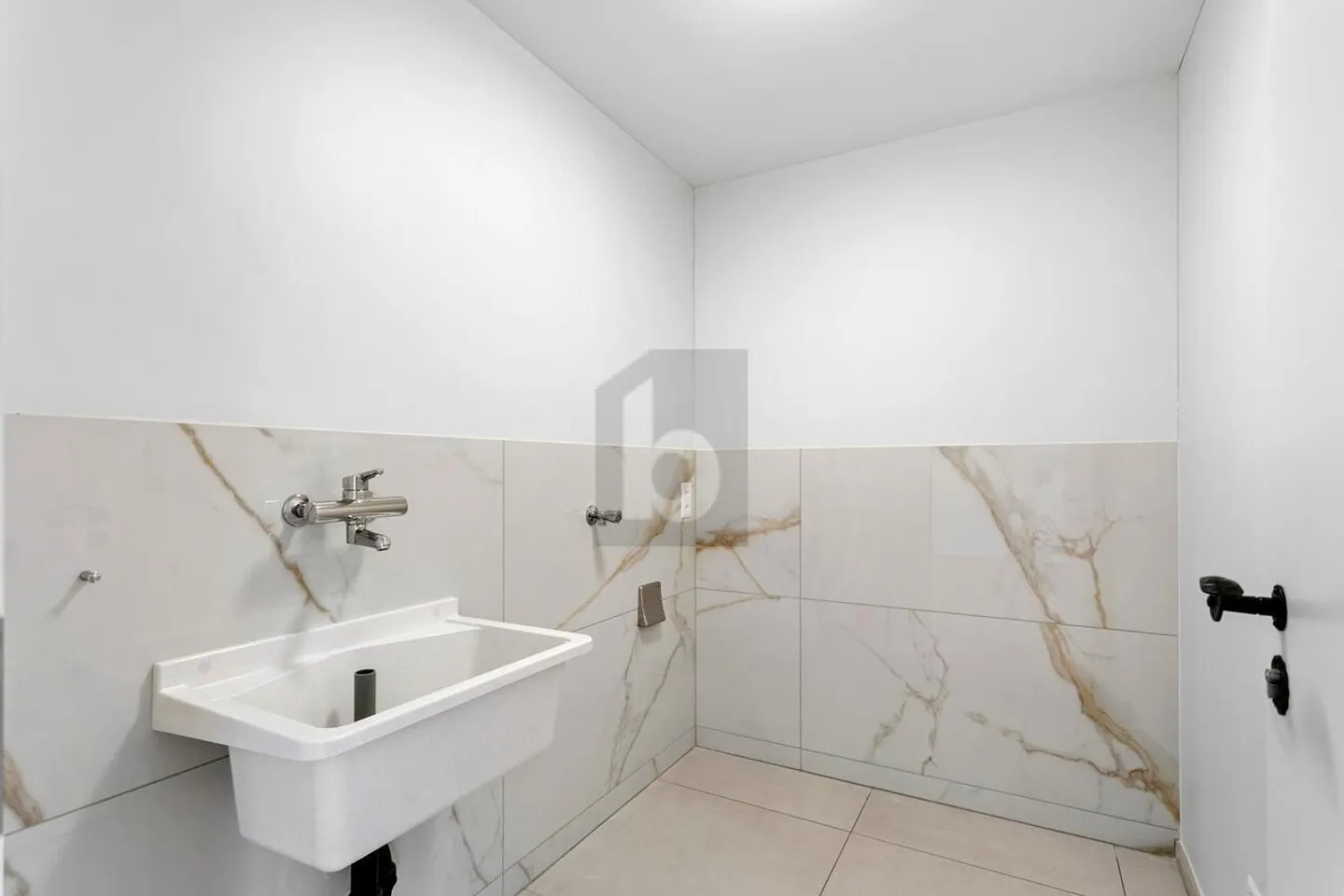 VIVRE ROYALEMENT DANS LE CHÂTEAU - Photo 4 sur 6