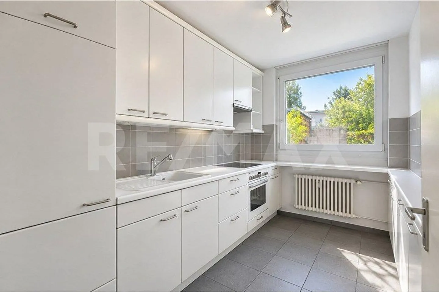 Vivere in tranquillità, vivere in centro: Il tuo appartamento di 3½ stanze a Riehen - Foto 7 di 13