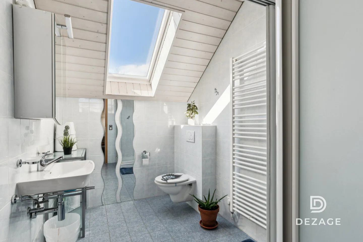 Villa familiare spaziosa alle porte di Losanna: grande giardino pianeggiante e jacuzzi a pochi passi dall'EHL! - Foto 10 di 13