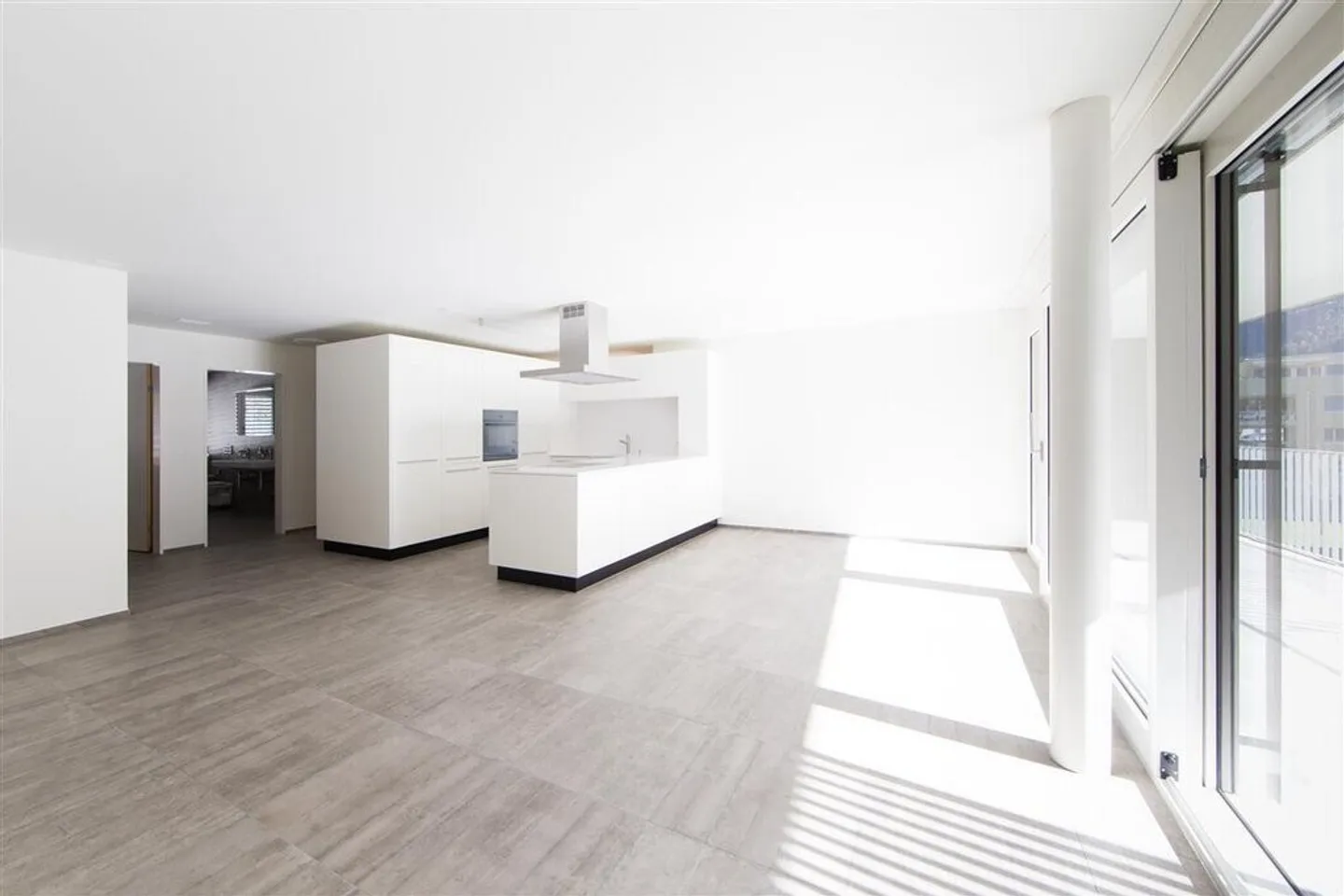 Moderne Familienwohnung in Domat/Ems - Foto 2 von 8