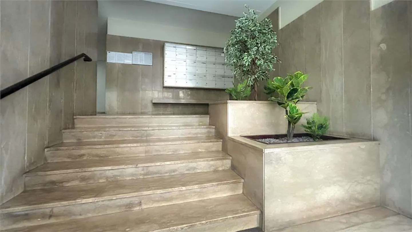 3.5-ROOM APARTMENT IN CASSARATE - Photo 10 of 10
