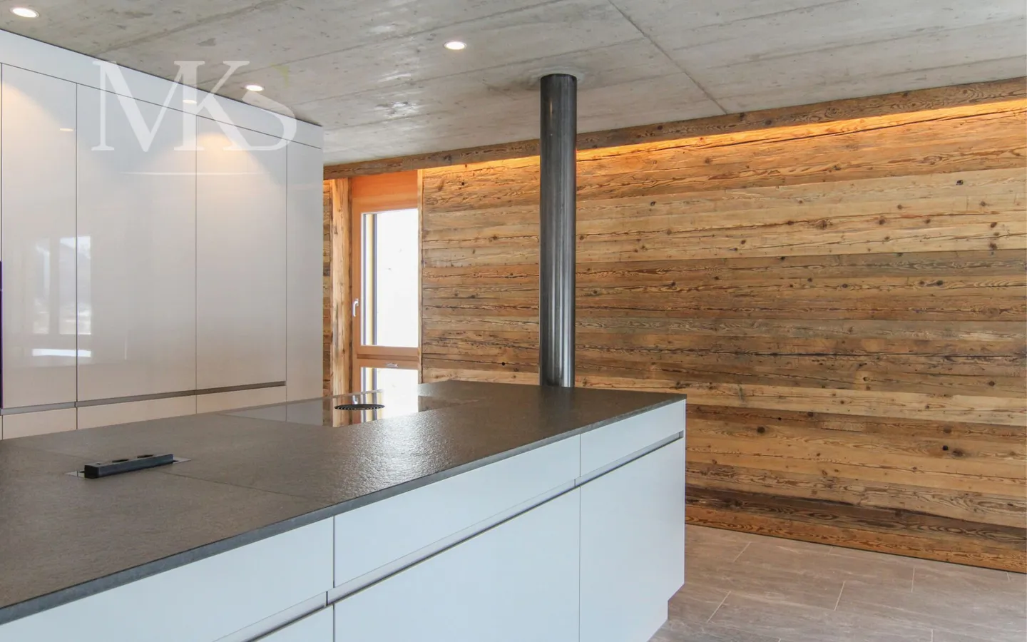 Progetto di ristrutturazione unico nel Goms - Fienile con prospettiva - Foto 7 di 20