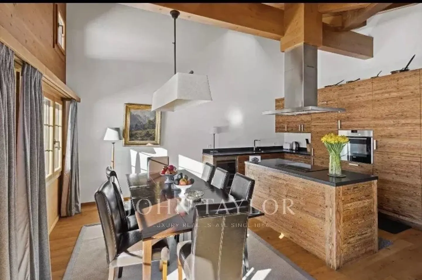 Modern Penthouse with Mountain Views - Photo 4 of 12