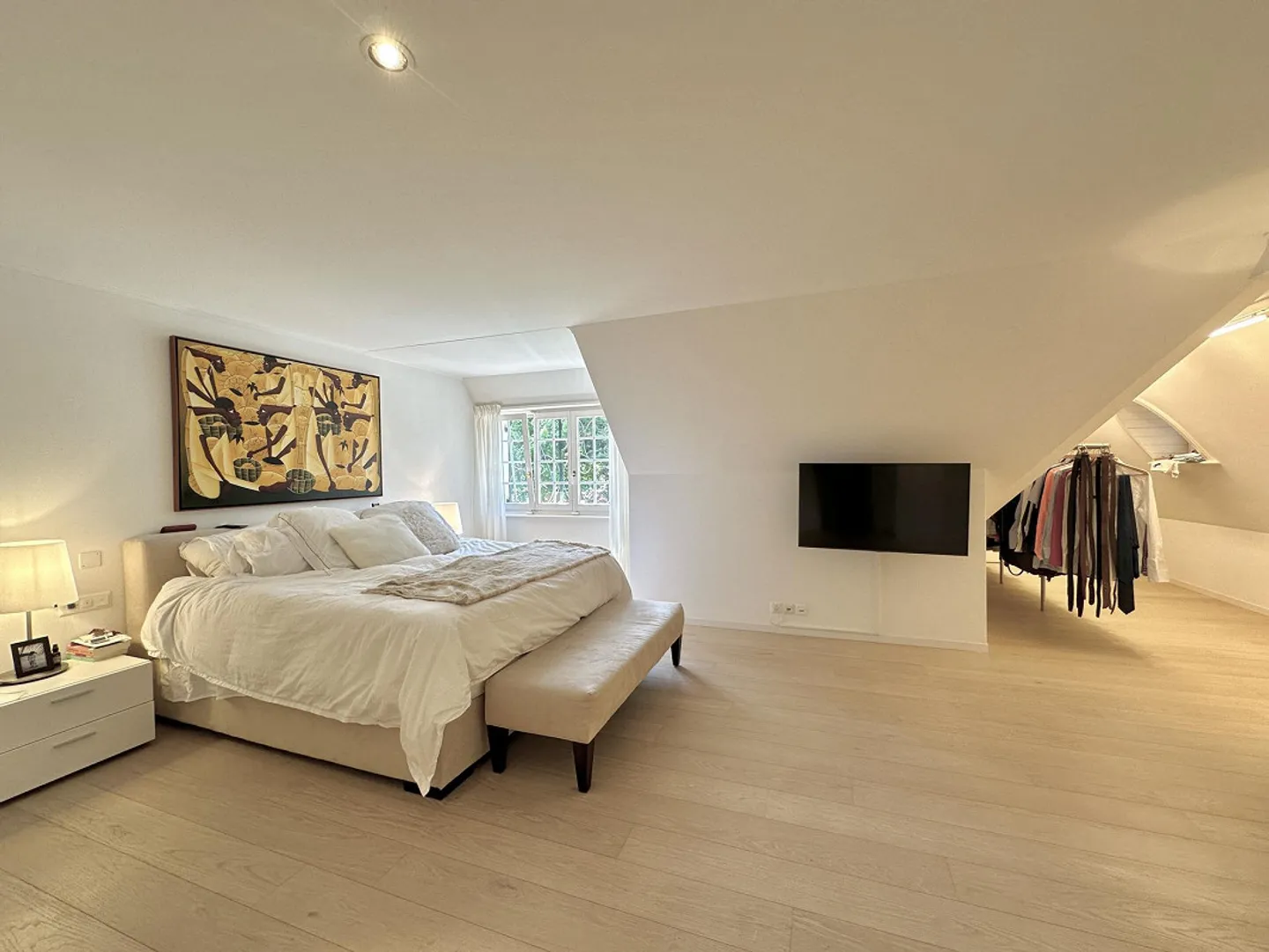 Representative Property on Bruderholz in Binningen - Photo 9 of 15