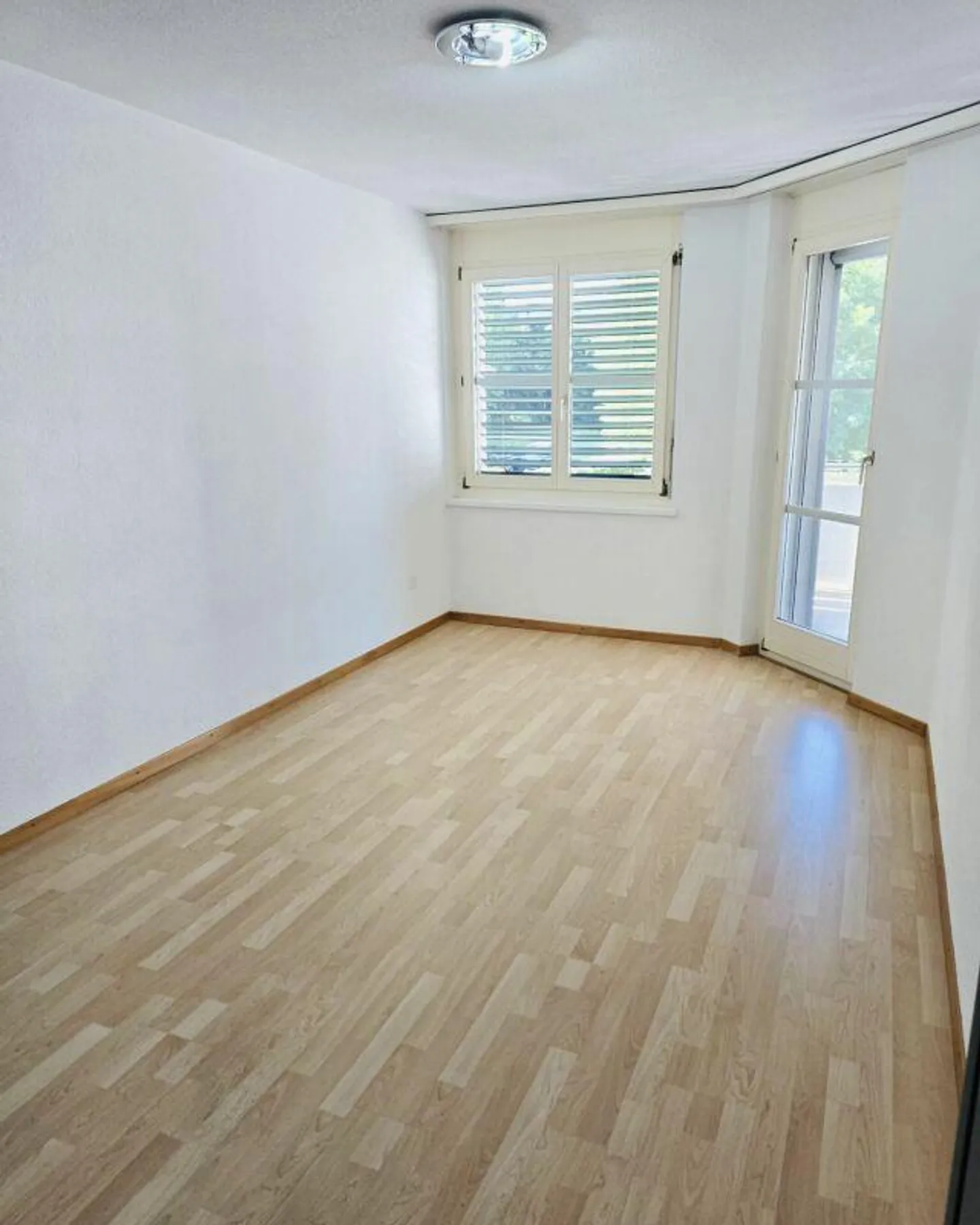 Zwei helle Wohnungen mit Waschküche - Foto 5 von 16