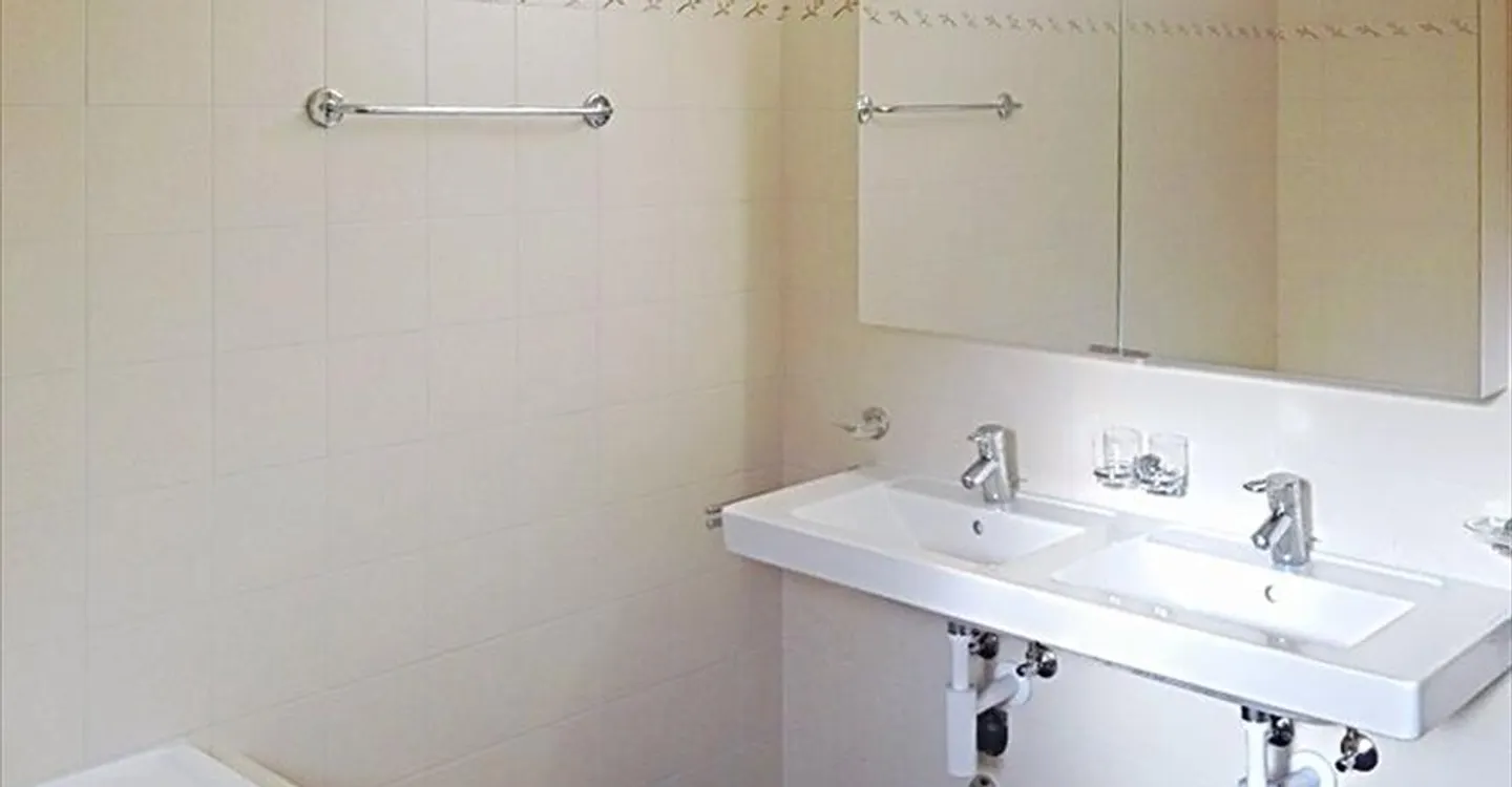Wunderschöne 4,5-Zimmer-Wohnung mit Panoramablick in Chernex - Foto 16 von 25