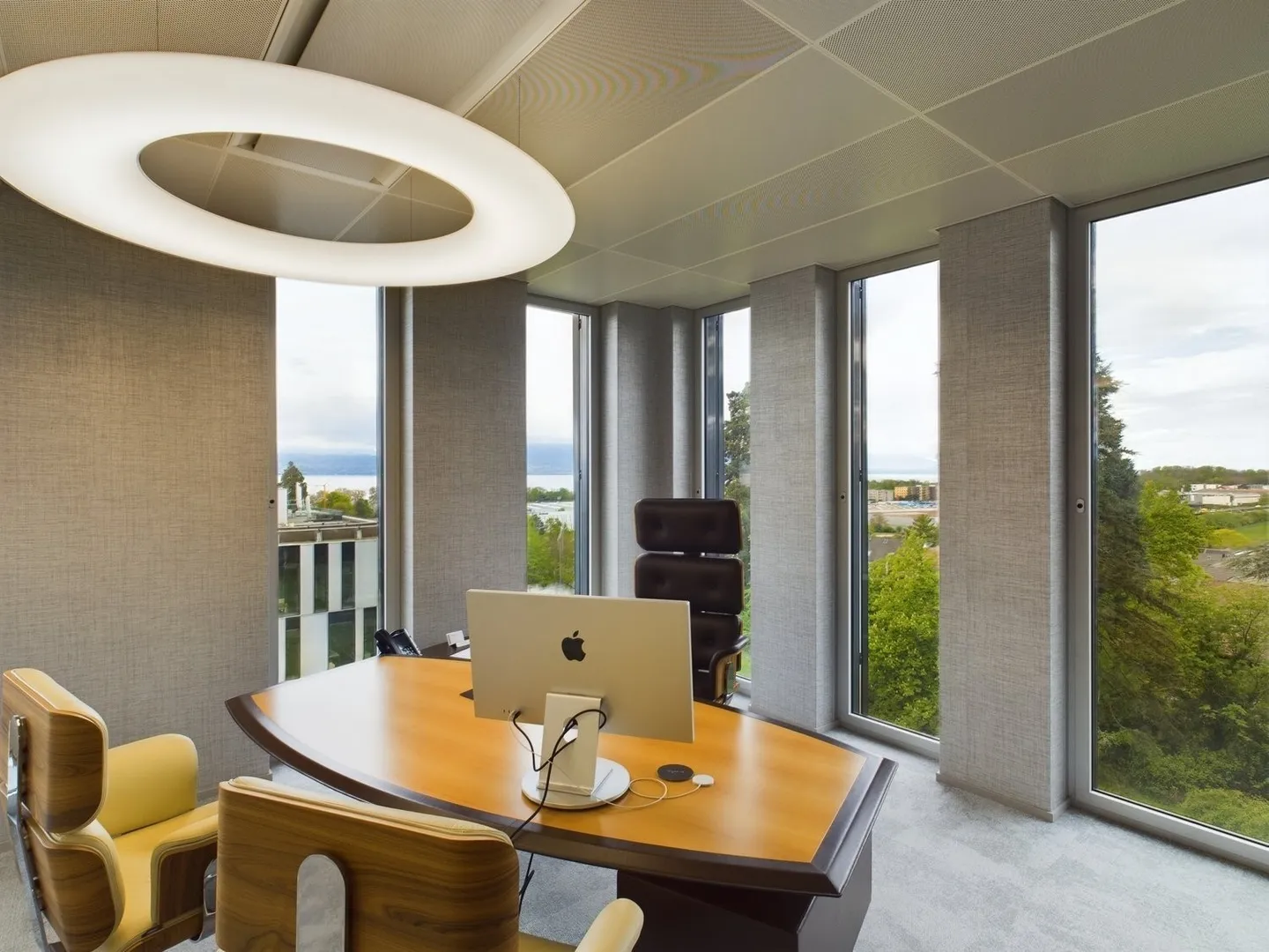 Spazio ufficio situato nel Lake Geneva Park - Foto 2 di 3