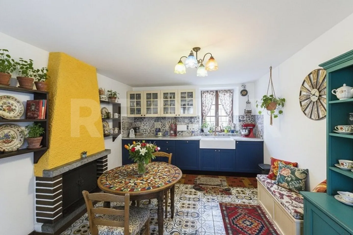 Charming Family Home in Novaggio - Photo 9 of 13