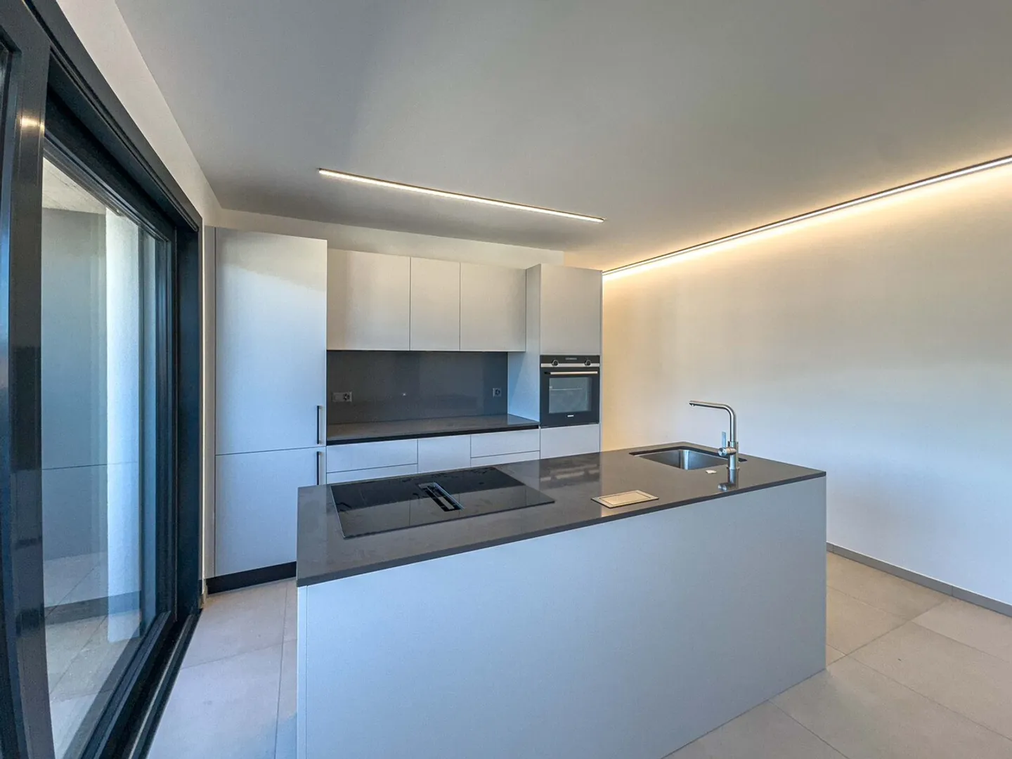 Appartamento all’ultimo piano a Locarno in una nuova costruzione - Foto 2 di 6