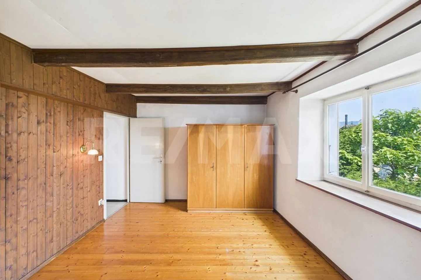 Charming Family Home in Novaggio - Photo 12 of 13