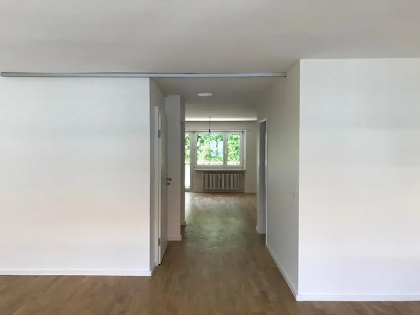 Moderne, attraktive Wohnung mit Balkon - Foto 3 von 7