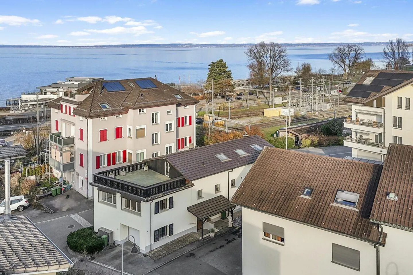 Multifunctional two-family house with generous space offerings - Photo 2 of 30