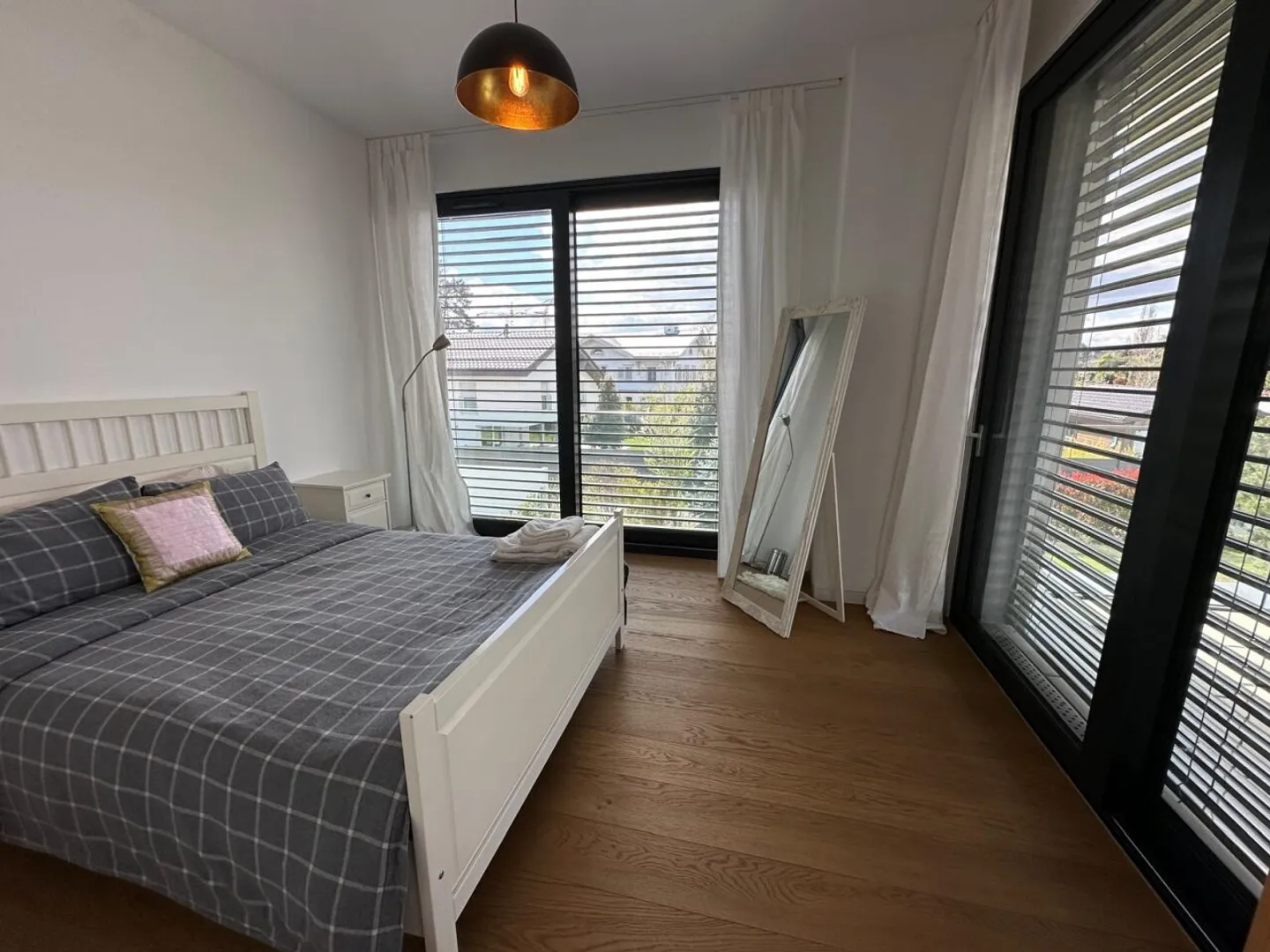 Wunderschöne Villa in Mies / 5 Schlafzimmer + Büro / Eingezäunter Garten - Foto 8 von 13