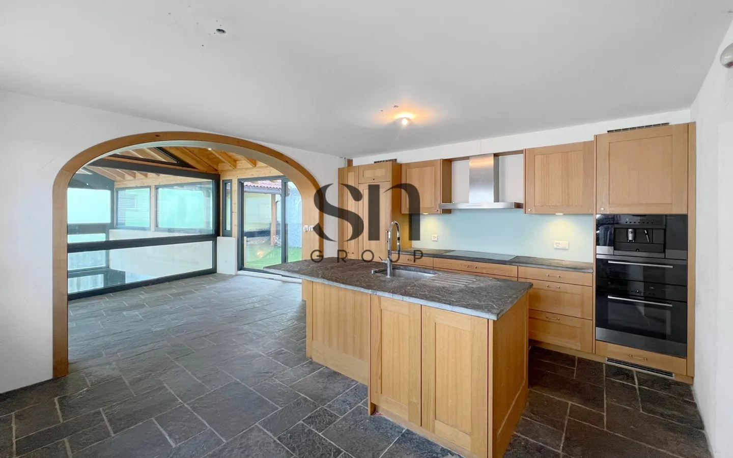Außergewöhnliche Villa - Einzigartige Merkmale - mit unabhängigem Studio - Foto 8 von 8