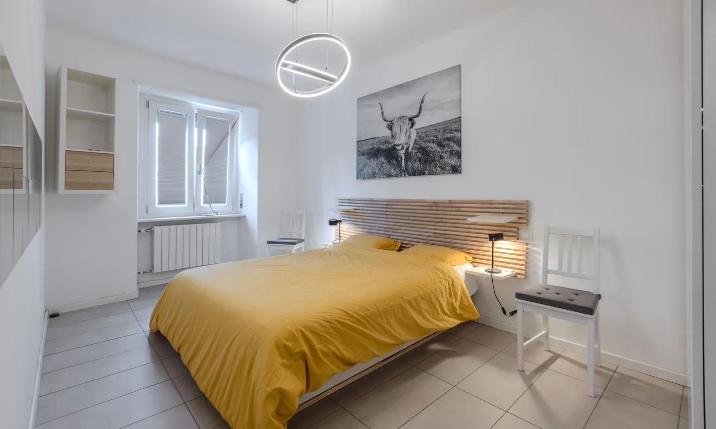 BARGAIN - WELCOMING AND MODERN 3.5 ROOMS RENOVATED IN FIGINO - Photo 3 of 8