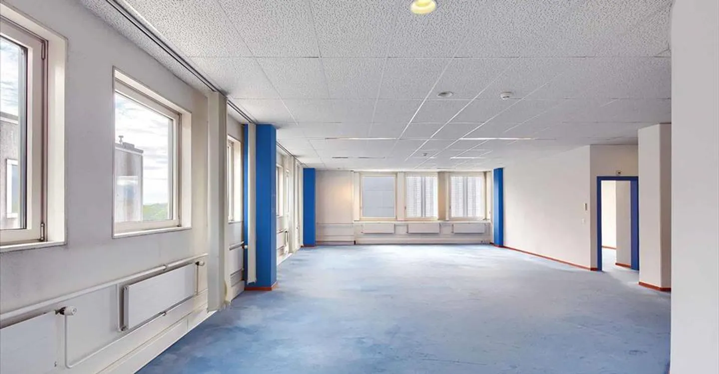 Office space for rent - Photo 4 of 13