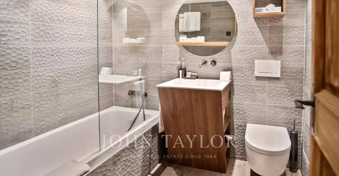 Apartment - Photo 12 of 13