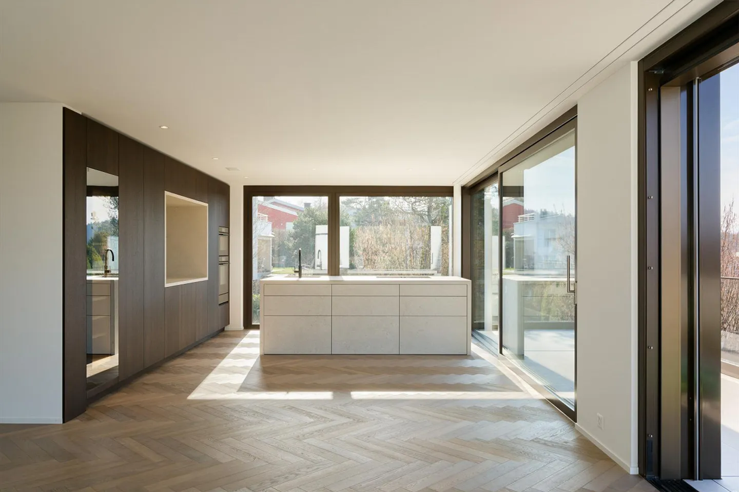 Luxurious new penthouse with grand rooftop terrace - Photo 1 of 5