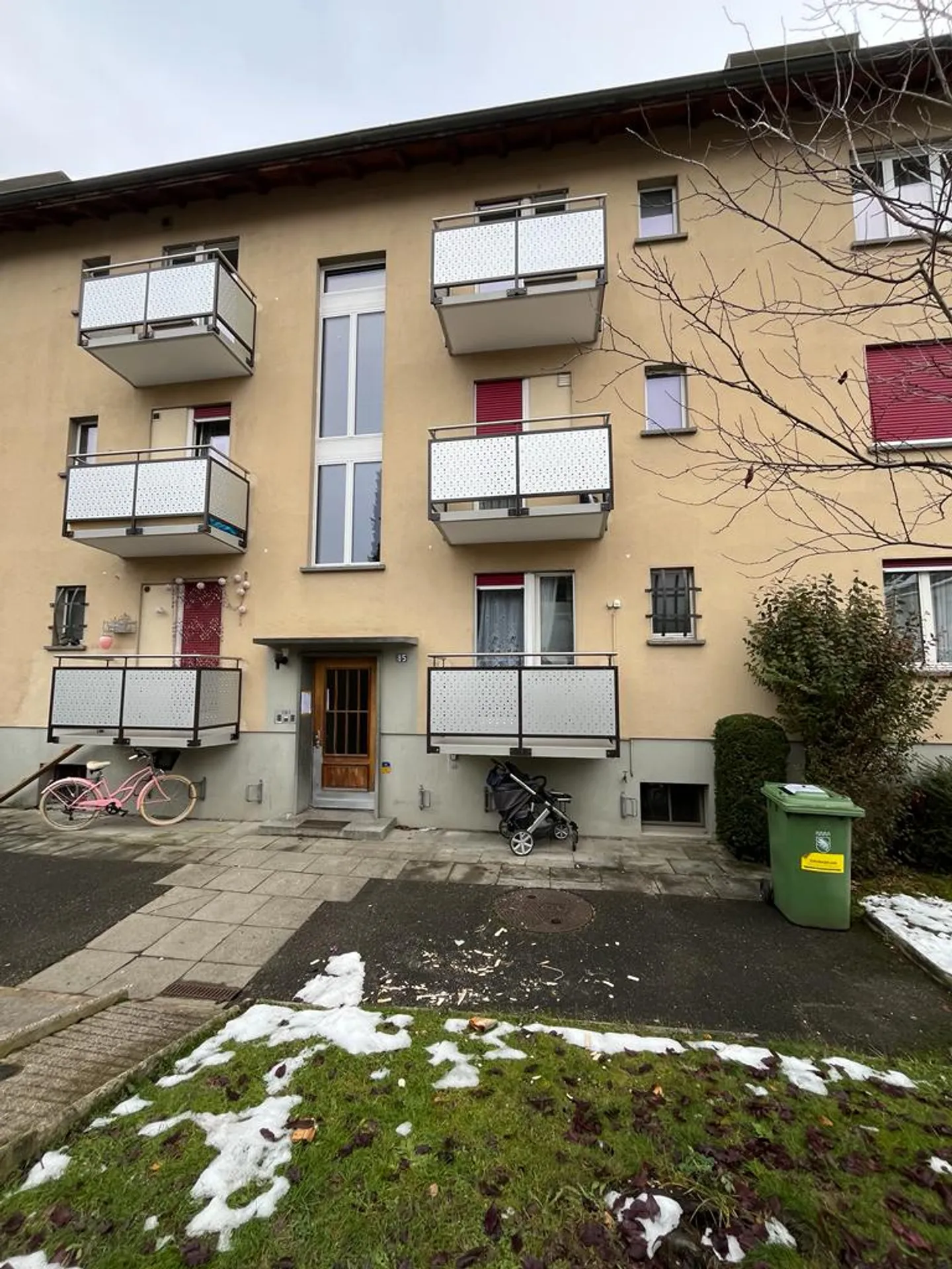Charmante Wohnung mit Balkonen - Foto 1 von 7