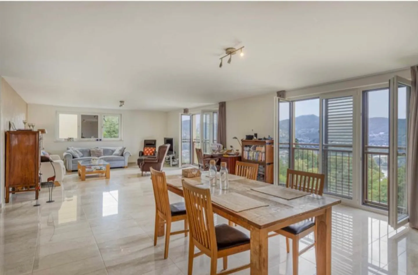 Lake View Apartment in Montagnola - Photo 1 of 1