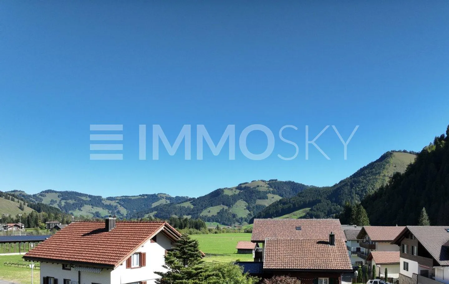 Résidence alpine avec vue panoramique - Dernière unité disponible - Photo 3 sur 5