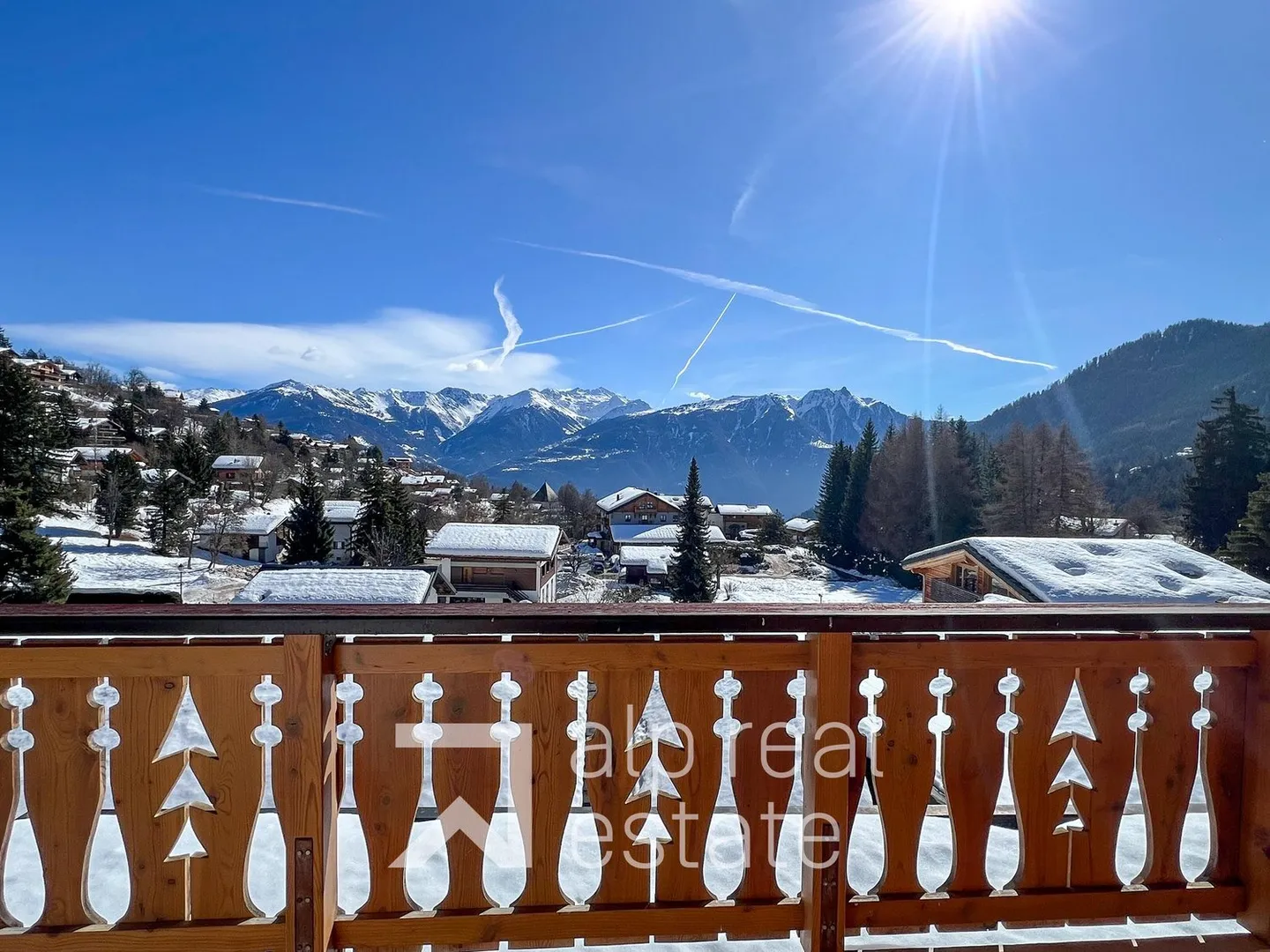 Prachtvolle 3,5-Zimmer-Wohnung mit Aussicht - Photo 1 sur 7