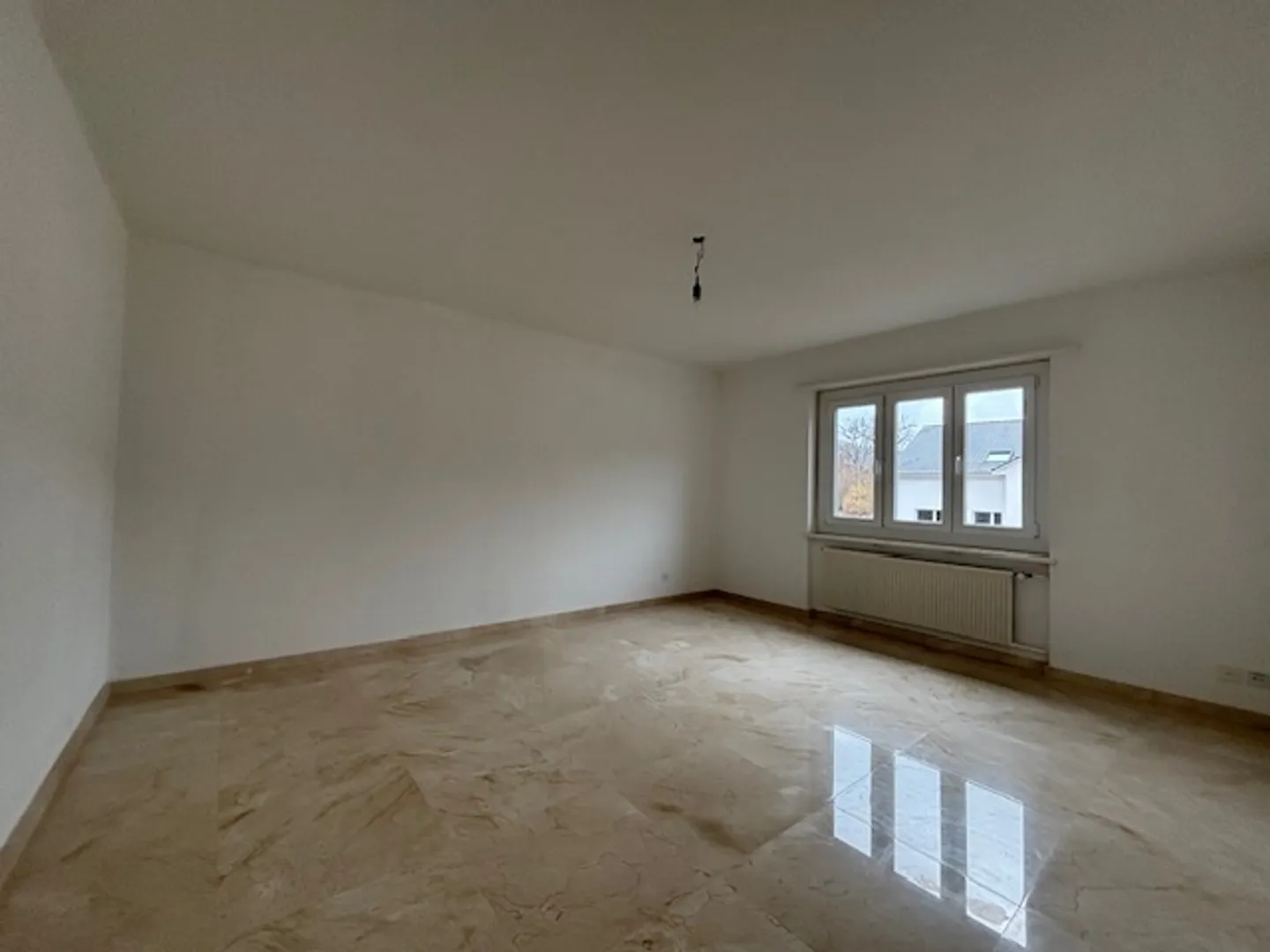 Piccolo appartamento di 3,5 stanze in affitto - Foto 4 di 7