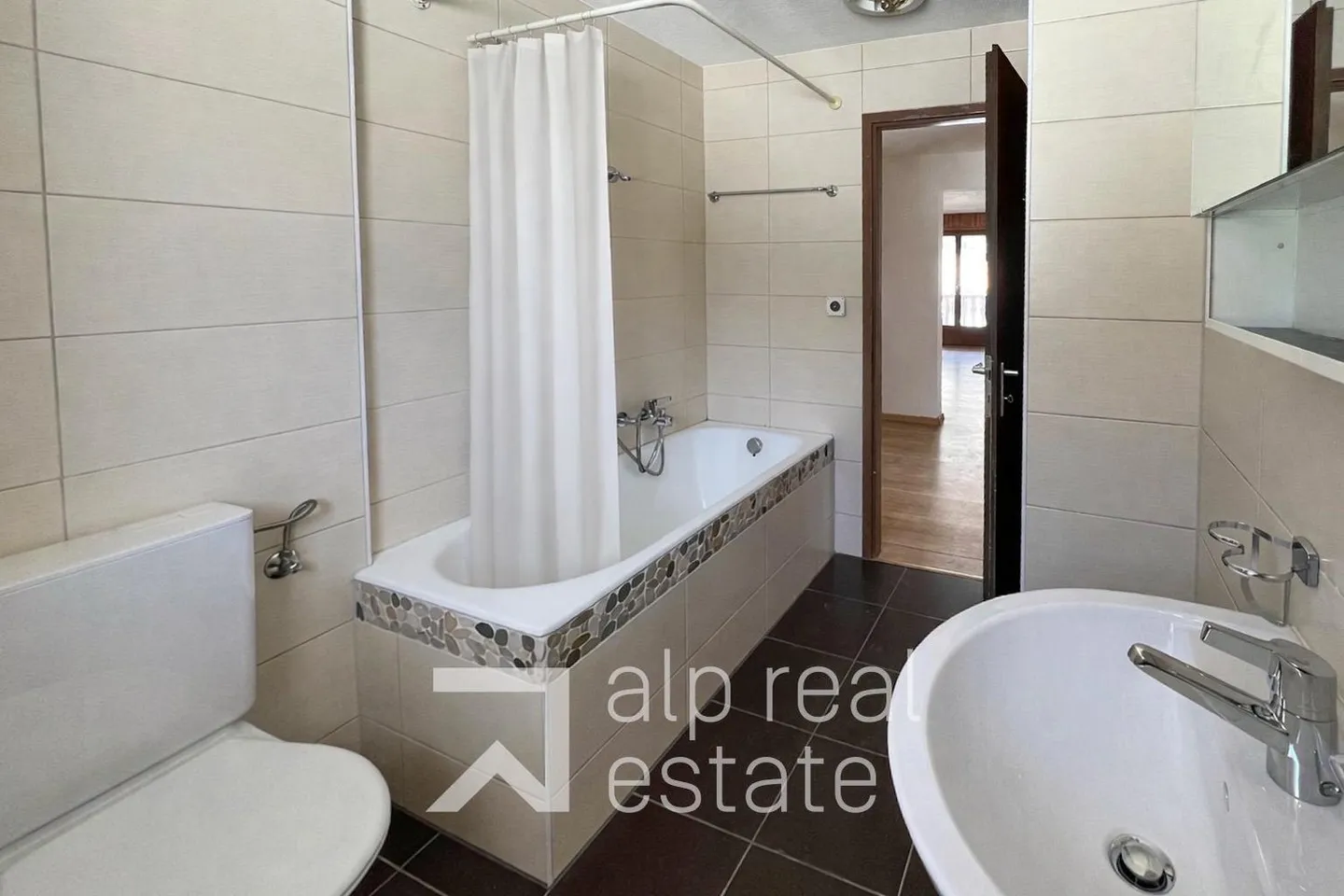 Prachtvolle 3,5-Zimmer-Wohnung mit Aussicht - Photo 5 sur 7