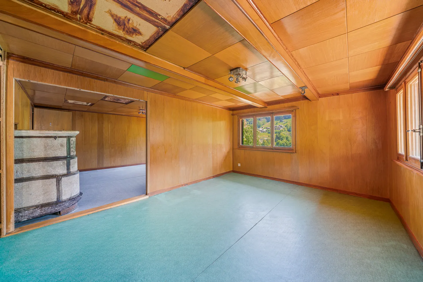 Authentic Valaisan chalet to reinvent - Photo 4 of 14