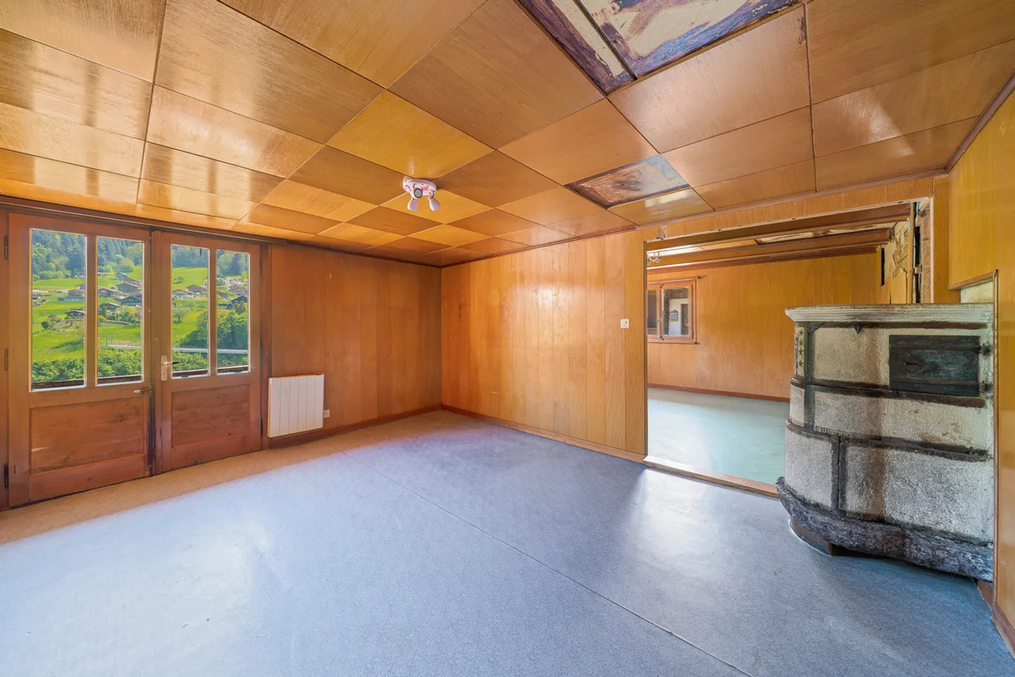 Authentic Valaisan chalet to reinvent - Photo 7 of 14
