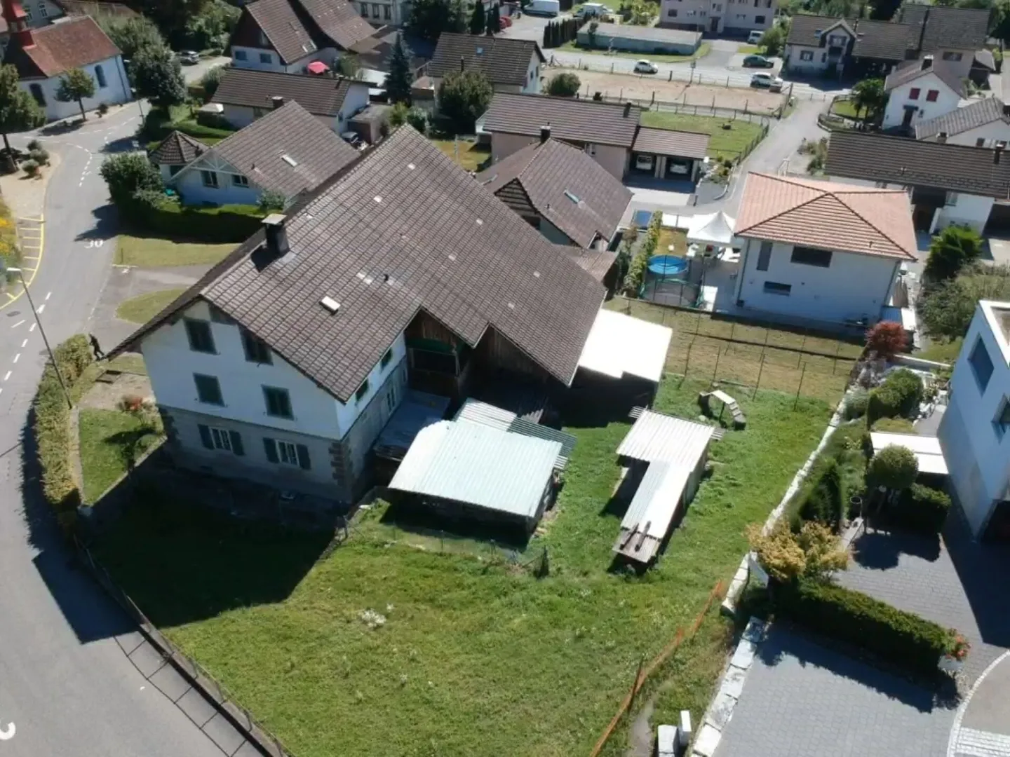 Terrain à bâtir avec potentiel de développement dans la région en croissance de Wohlen - Photo 1 sur 10