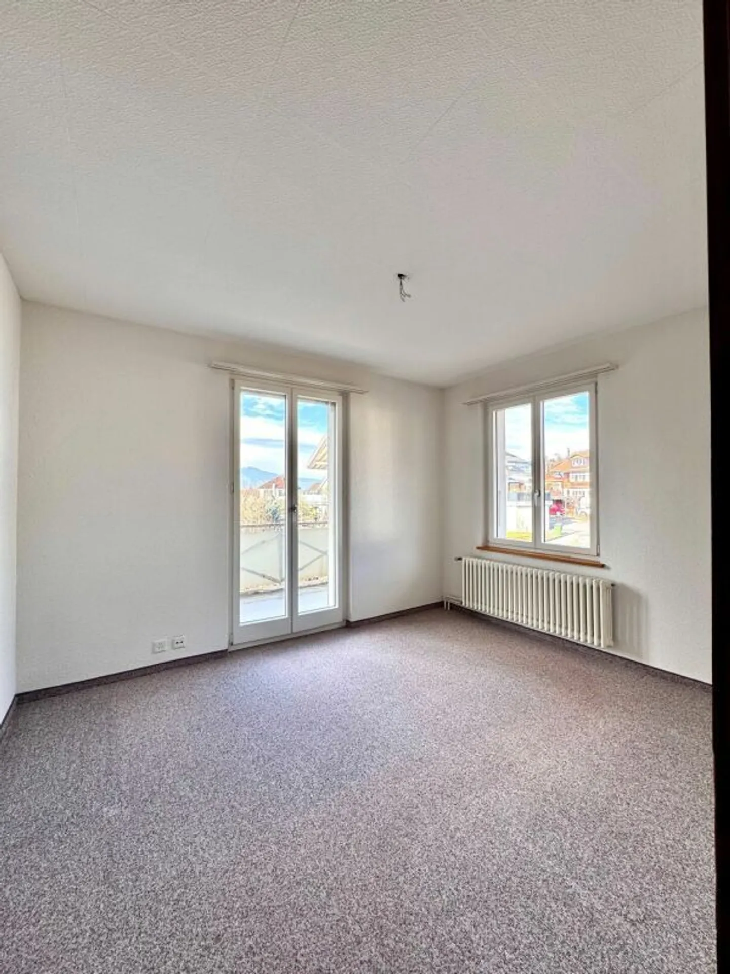 House in a quiet neighborhood with a lot of potential - Photo 7 of 8