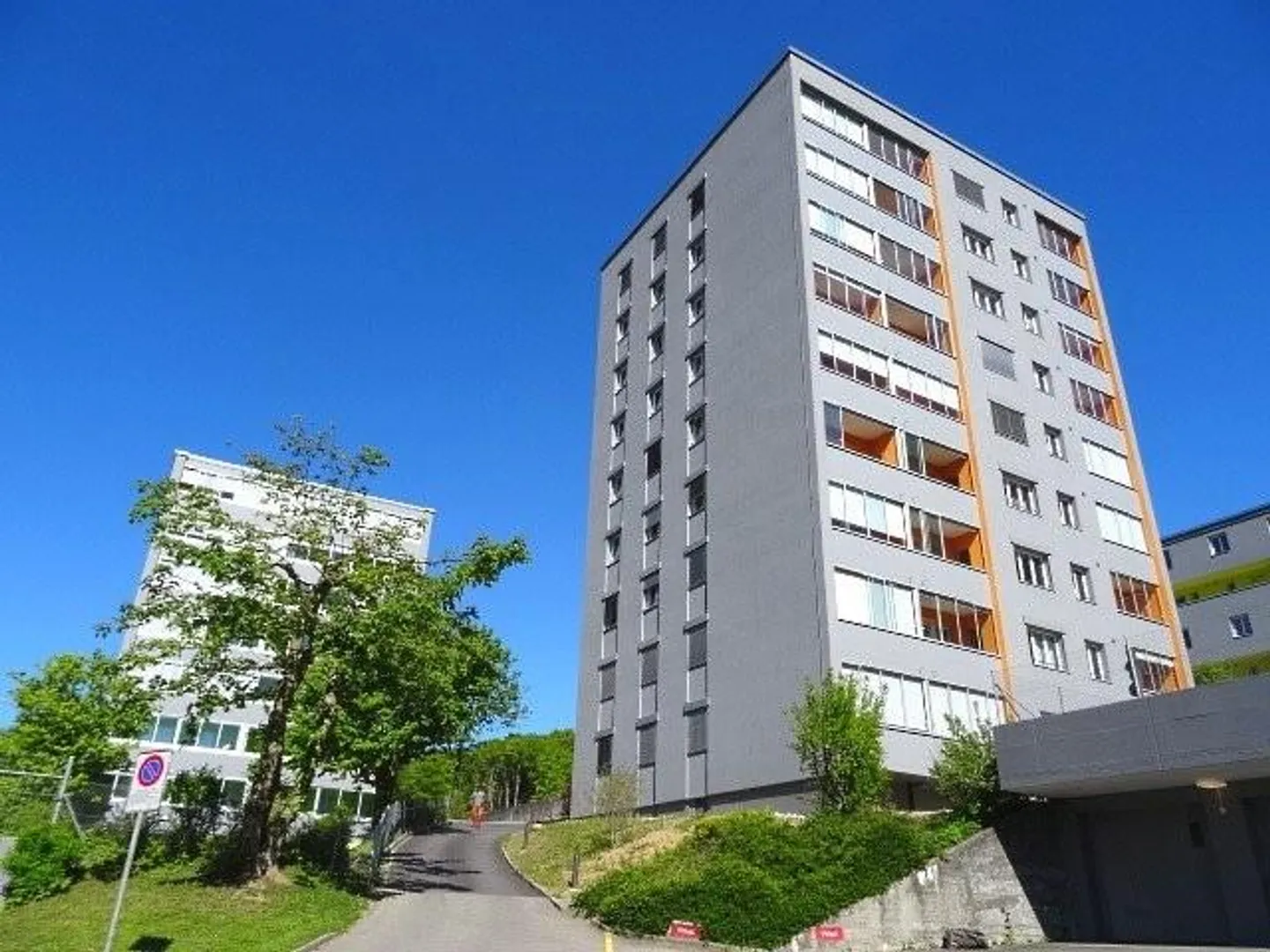 Appartement de 3 pièces dans un quartier familial à louer - Photo 1 sur 9